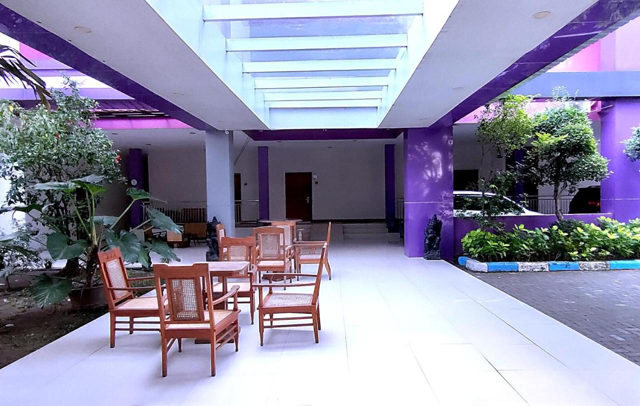 Twin Star Surakarta (Solo) Exterior foto