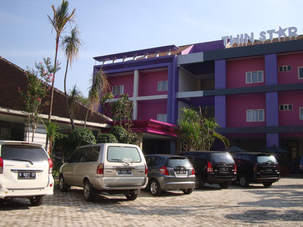 Twin Star Surakarta (Solo) Exterior foto