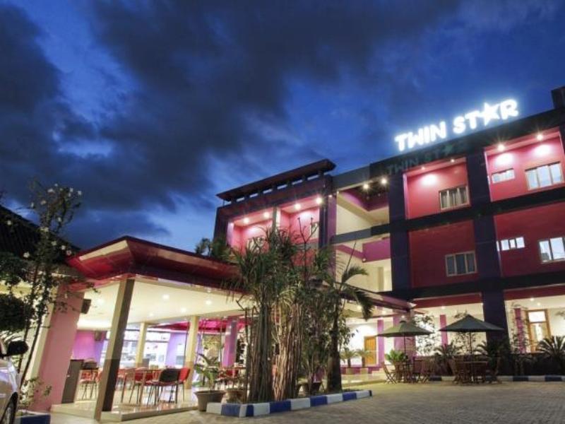Twin Star Surakarta (Solo) Exterior foto